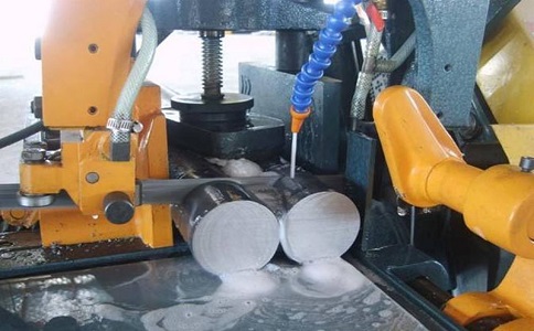 谷城卧式带锯床的送料方式有哪几种？